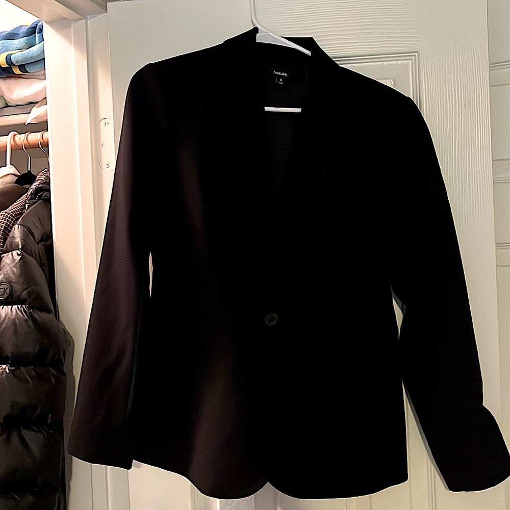 Suitability must have black blazer
